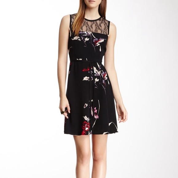 French Connection Fast Anya Floral Dress $178 NWT - Picture 1 of 2